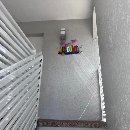 Stylish 2 Bedrooms Apartment By Miami International Airport Ngoại thất bức ảnh