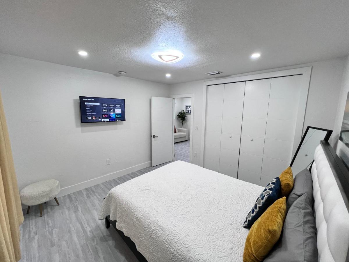 Stylish 2 Bedrooms Apartment By Miami International Airport Ngoại thất bức ảnh